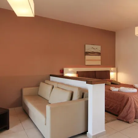 Delina Mountain 4*